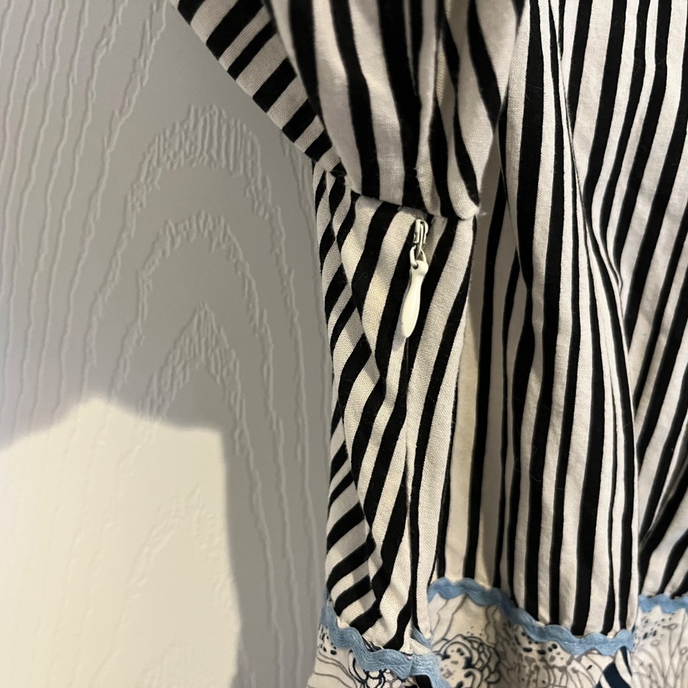 One September dress - Picture 4 of 9